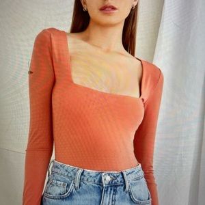 Salmon colored square neck bodysuit Forever 21 XL. NWOT.